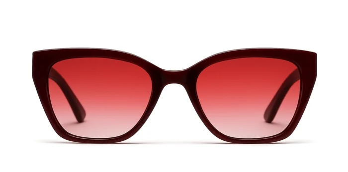 Óculos de sol vermelho cereja modelo Hooker’s Lips da Use Let’s Brasil, com armação em acetato e lentes vermelhas em degradê, posicionado sobre fundo branco neutro